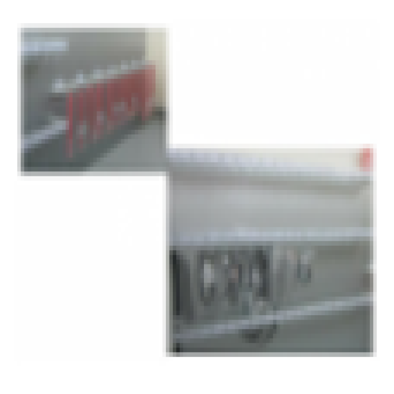 Giá treo phụ tùng: dây cu roa, chổi gạt mưa.