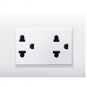 Khung bắt ổ cắm điện trong tủ đồ nghề